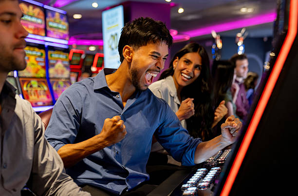 kokang platform interface showing slot games, live-dealer tables, and sports betting categories